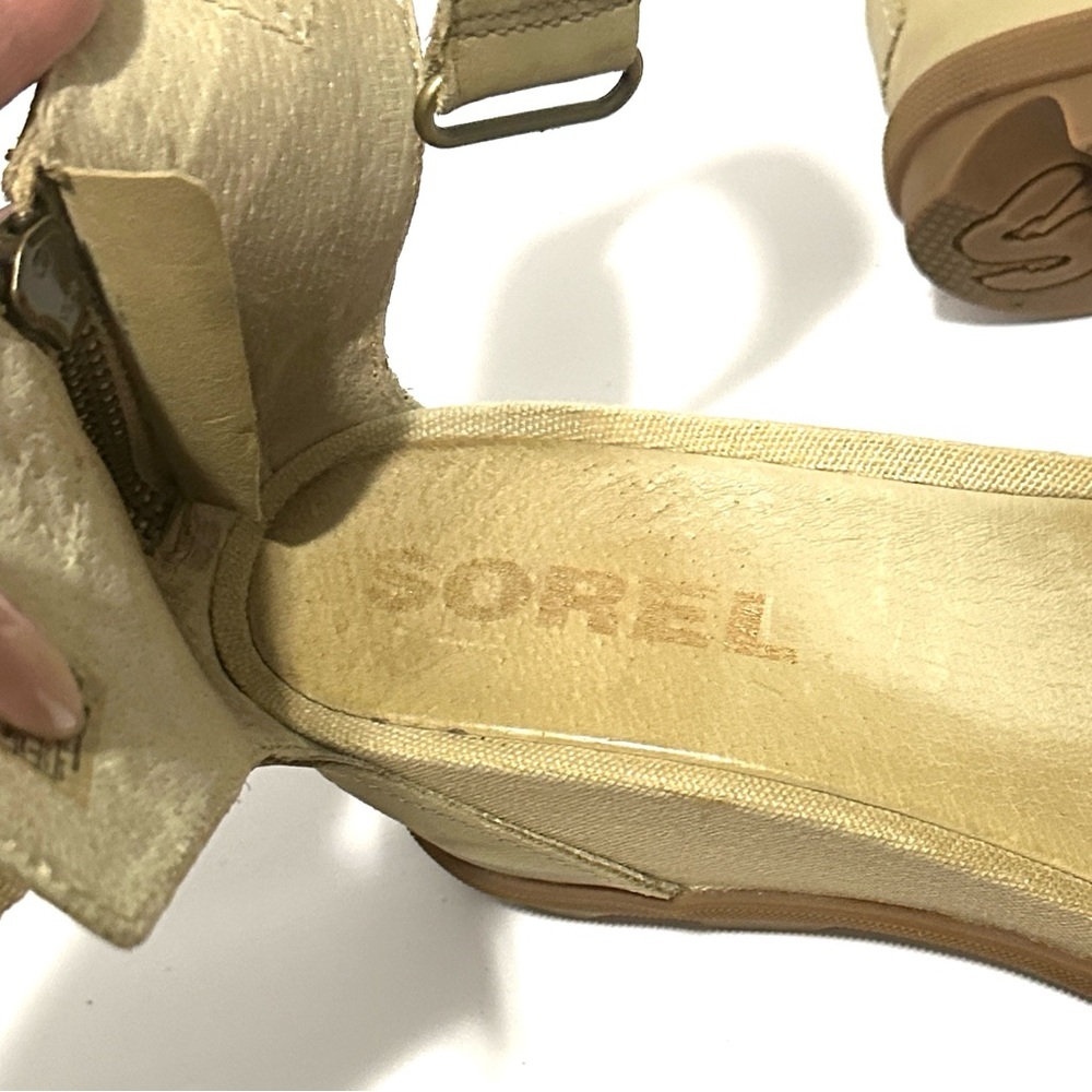 Sorel Women's Beige Wedge Sandals - Picture 11 of 11